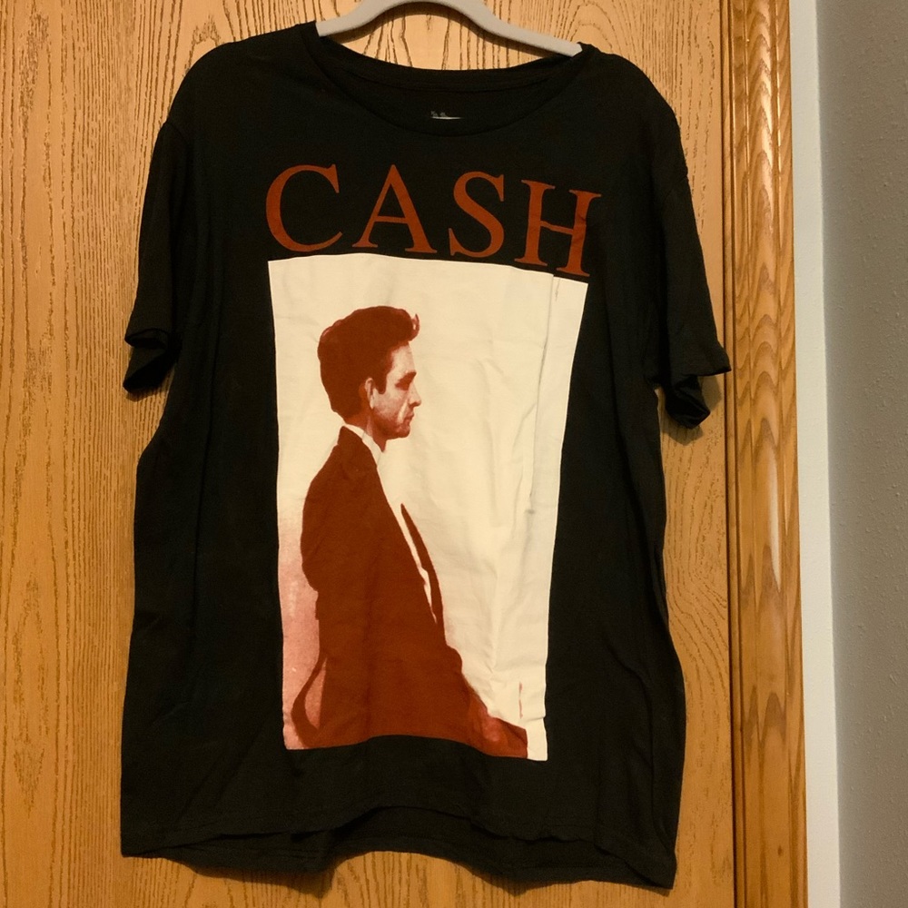 Johnny Cash graphic tee shirt. Size 2x